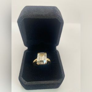 Women diamond ring Oscar la de renta